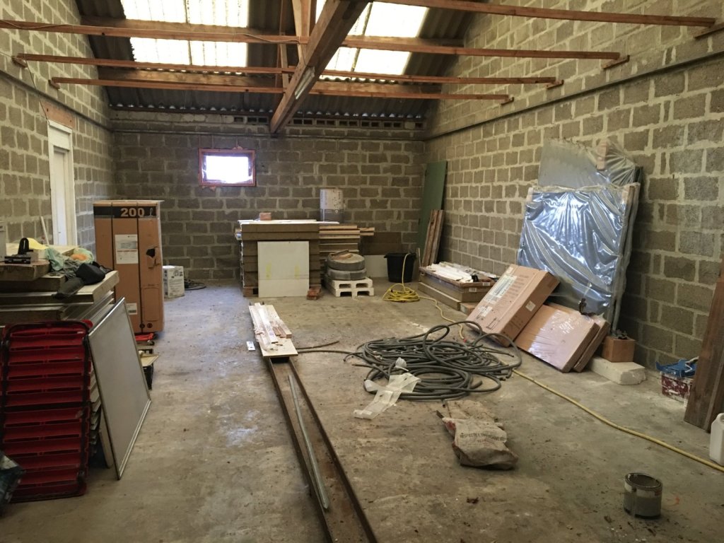 Ensemble immobilier A VENDRE - LILLERS - 450 m2 - 152250€