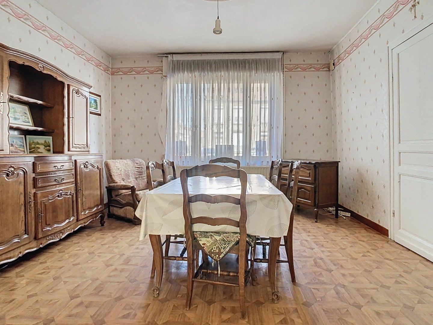 Semi-mitoyenne A VENDRE - LILLERS - 116 m2 - 85000€