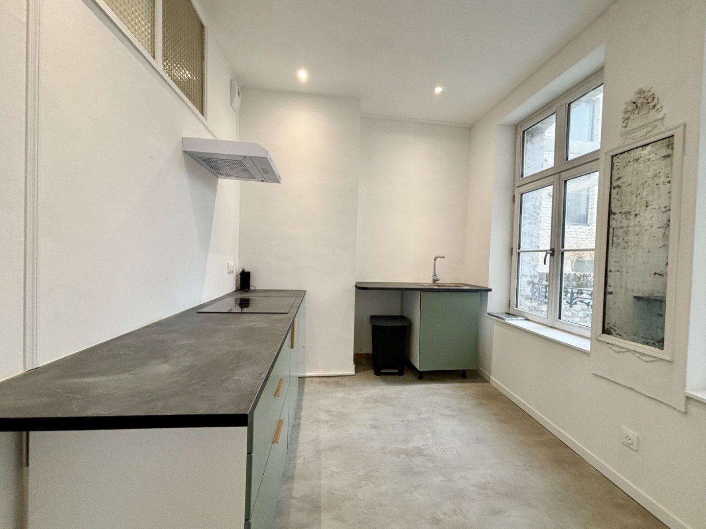 APPARTEMENT T4 A LOUER - ST OMER - 141 m2 - 840 € charges comprises par mois