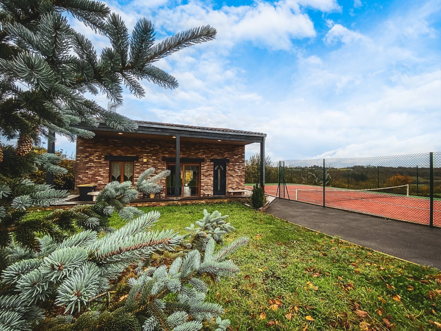 MAISON INDIVIDUELLE SEMI PLAIN PIED A VENDRE - BOUVELINGHEM - 156 m2 - 291200€