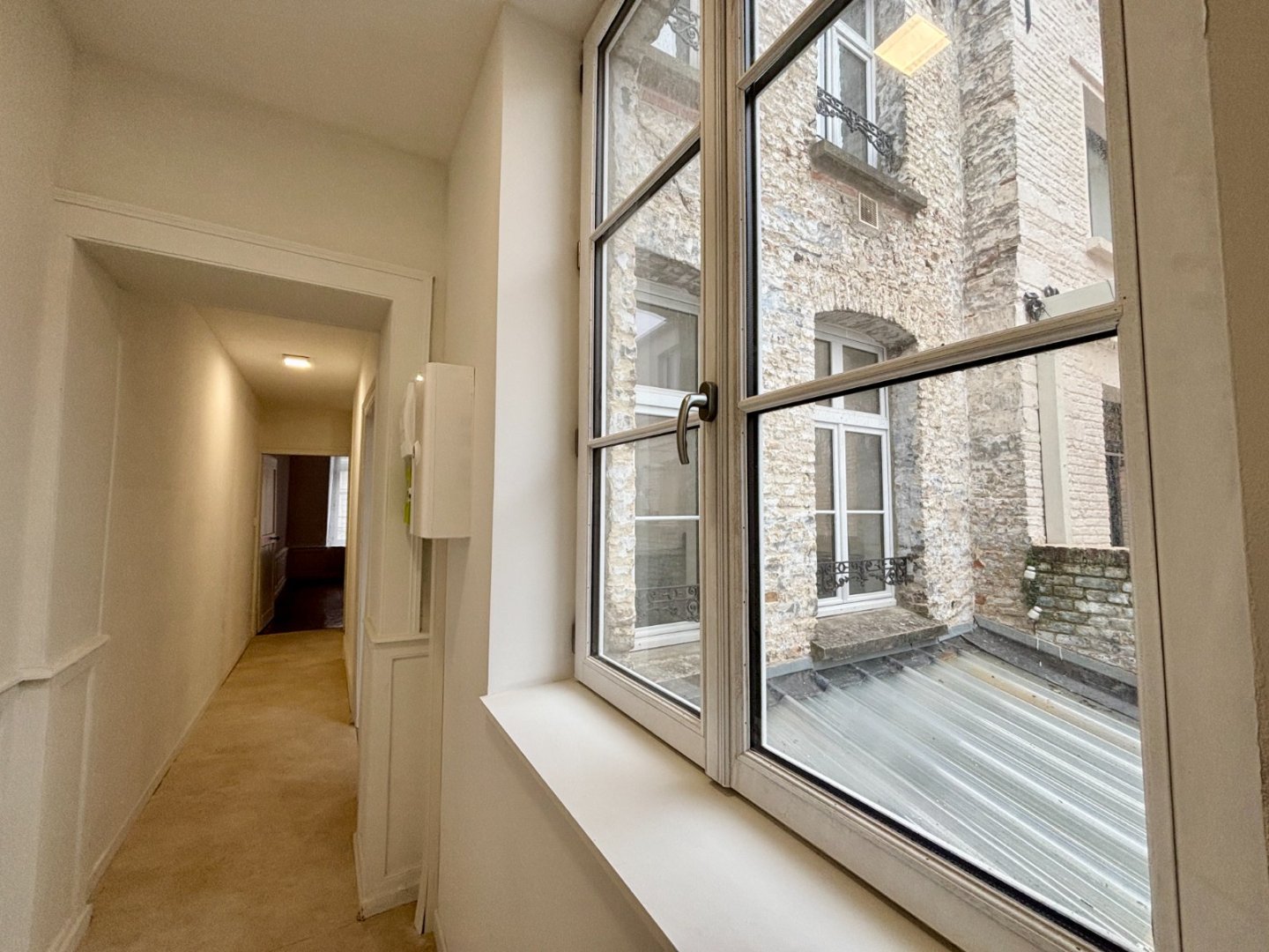 APPARTEMENT T4 A LOUER - ST OMER - 141 m2 - 840 € charges comprises par mois