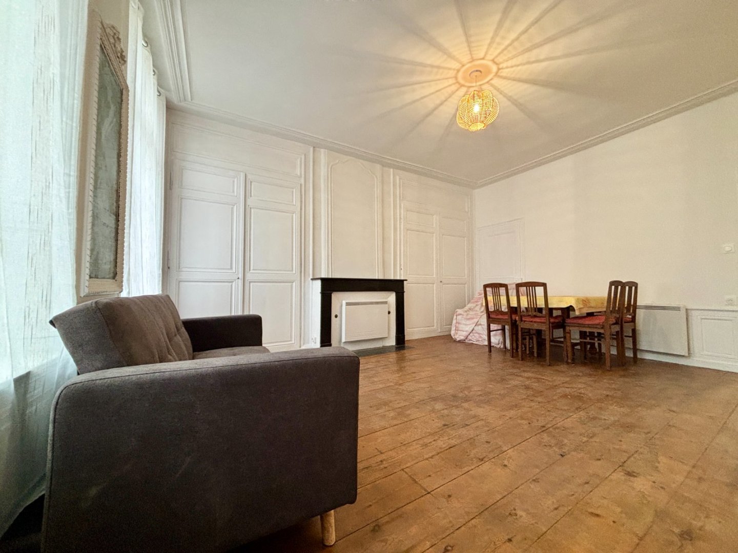 APPARTEMENT T4 A LOUER - ST OMER - 141 m2 - 840 € charges comprises par mois