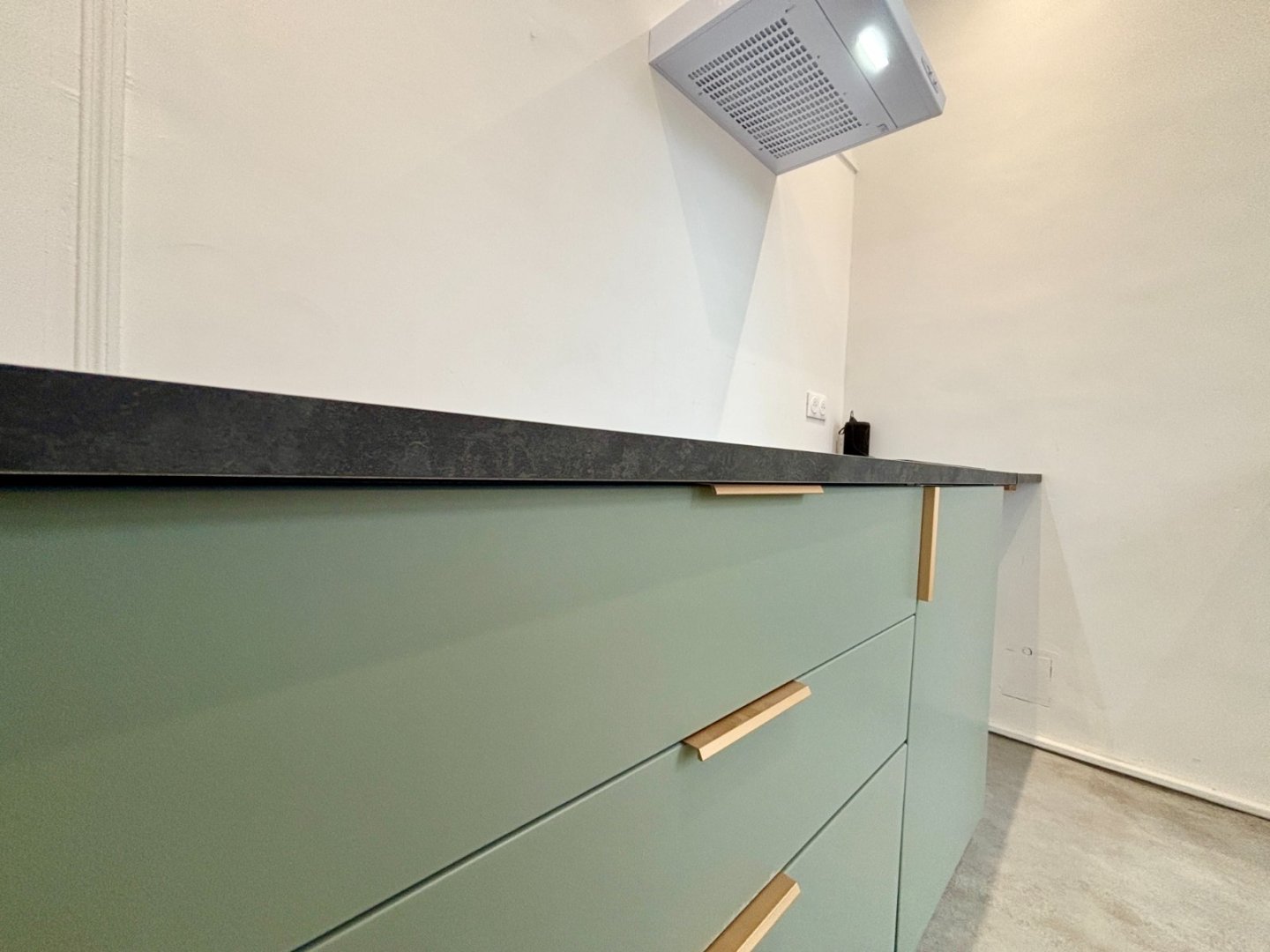 APPARTEMENT T4 A LOUER - ST OMER - 141 m2 - 840 € charges comprises par mois