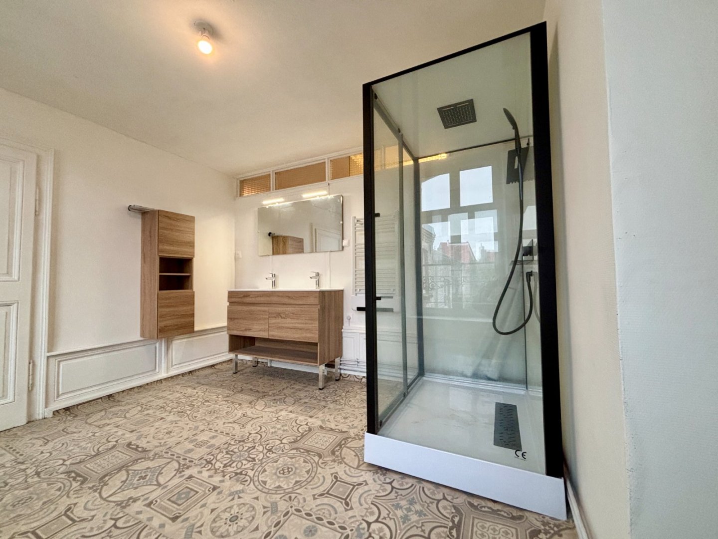 APPARTEMENT T4 A LOUER - ST OMER - 141 m2 - 840 € charges comprises par mois