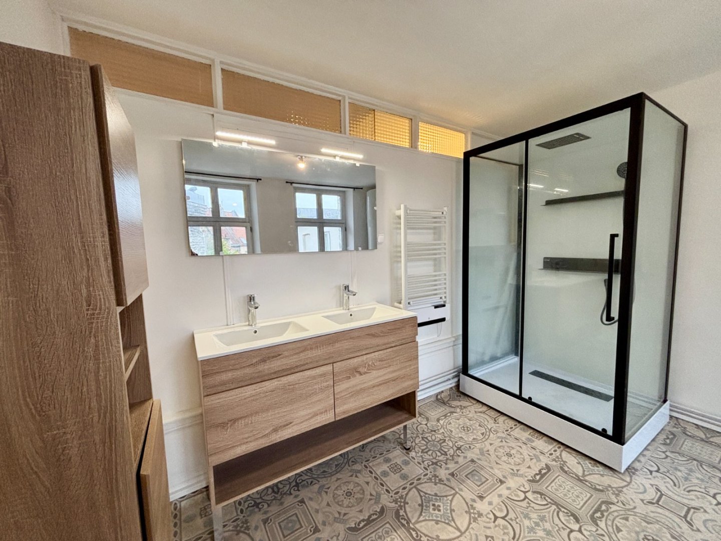 APPARTEMENT T4 A LOUER - ST OMER - 141 m2 - 840 € charges comprises par mois