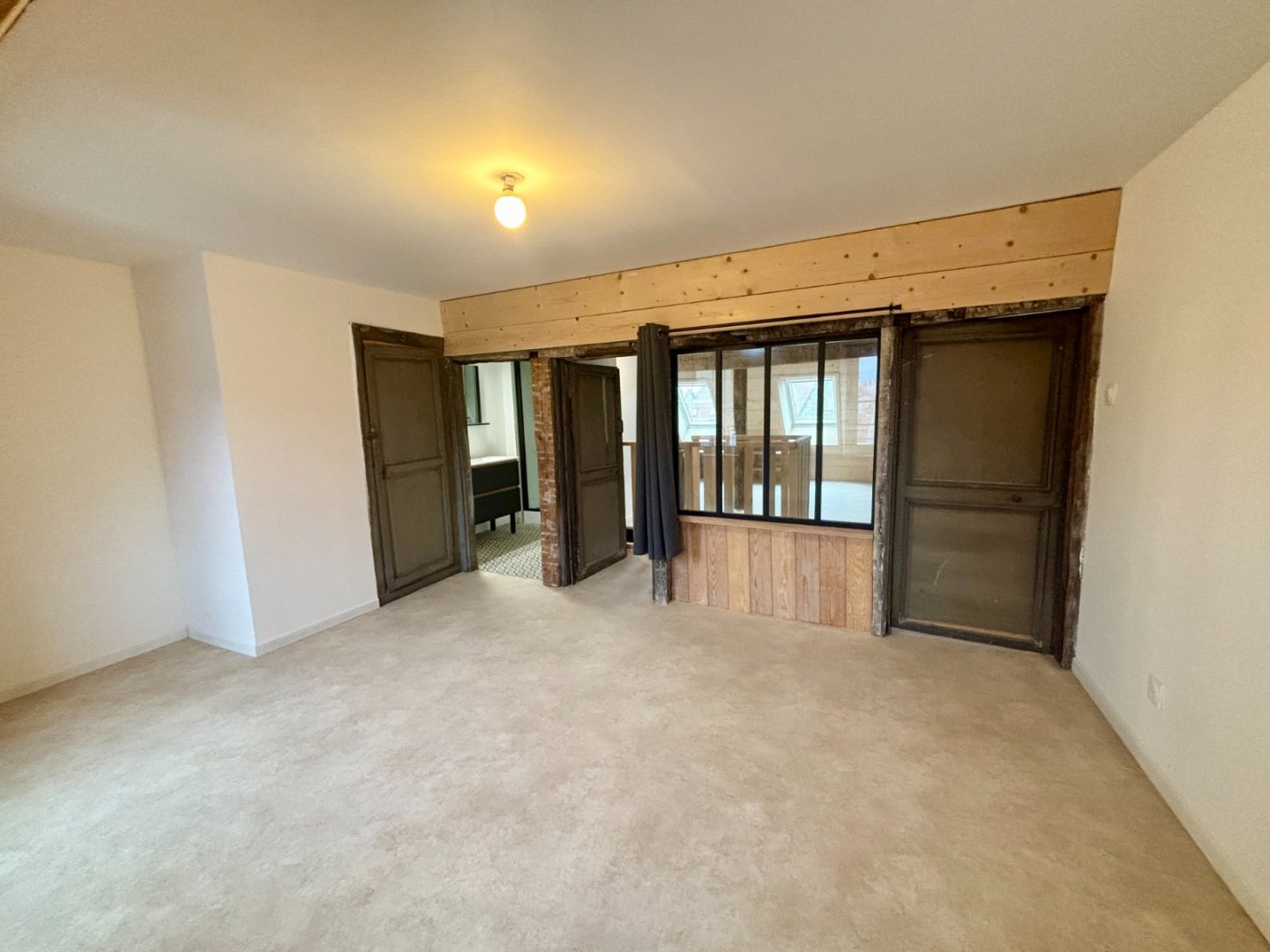 APPARTEMENT T4 A LOUER - ST OMER - 141 m2 - 840 € charges comprises par mois