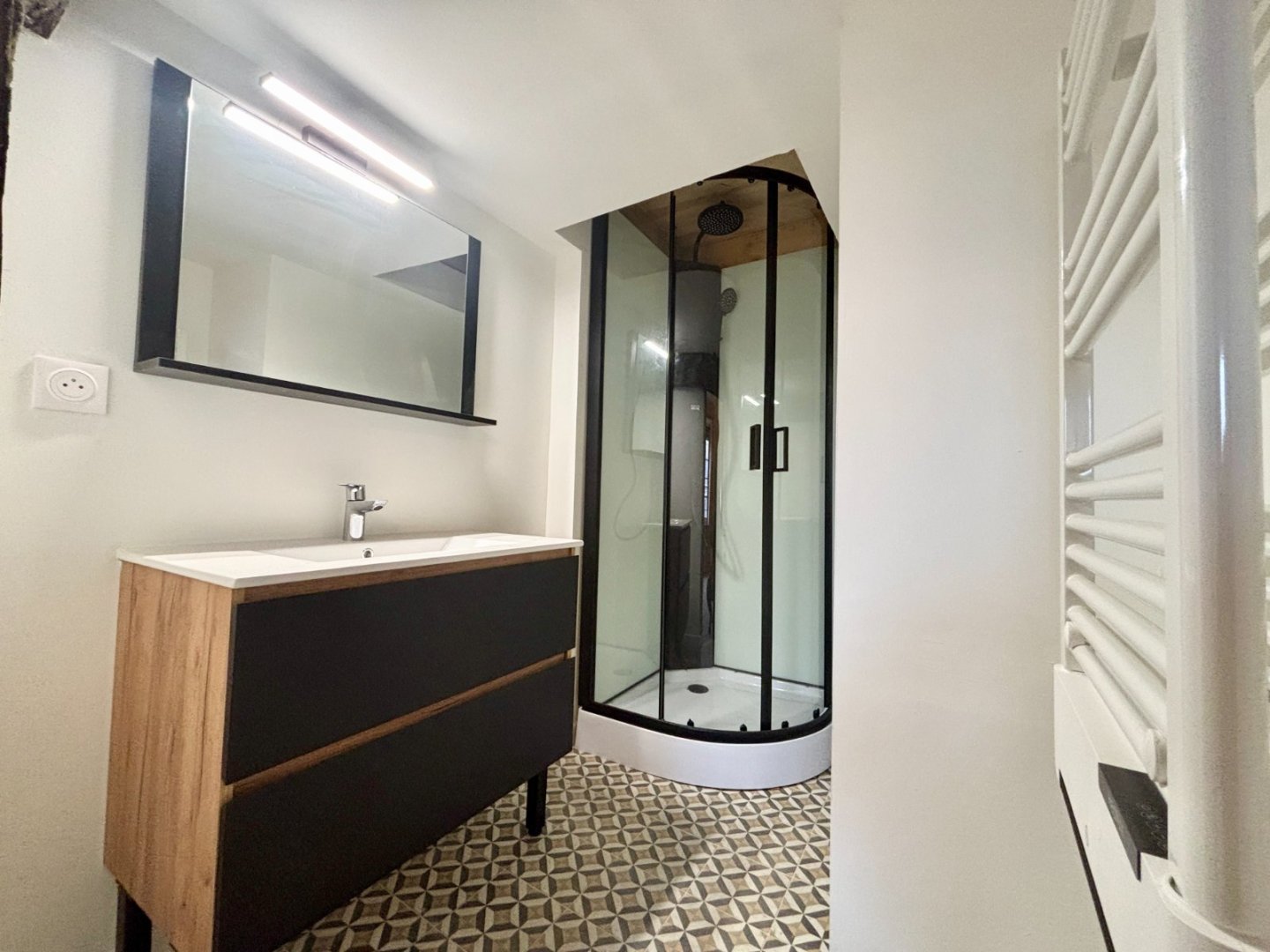 APPARTEMENT T4 A LOUER - ST OMER - 141 m2 - 840 € charges comprises par mois